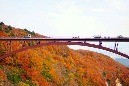 秋　朱色の景色