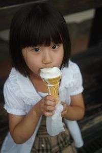 友達の子供とアイスクリーム