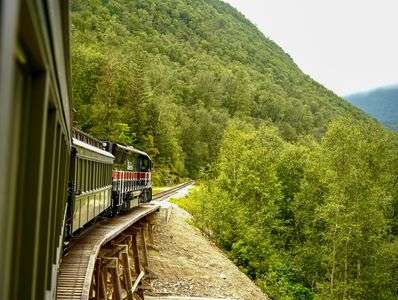 アラスカ登山鉄道