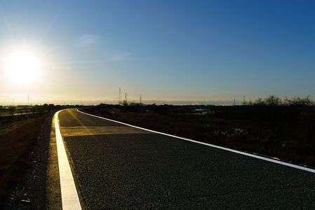 「しろ」い白線(D1)