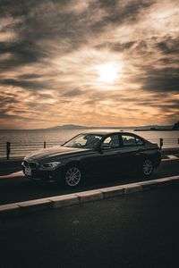 夕焼けのBMW