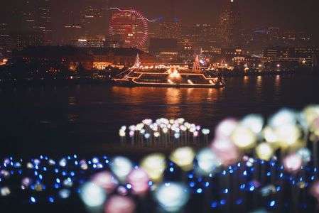 雨に滲んだみなとみらい