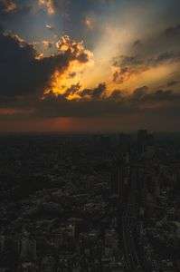 曇天　隠れた夕陽