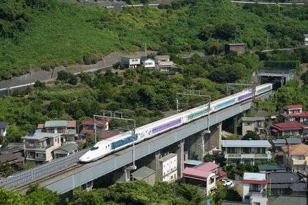 ディズニー新幹線