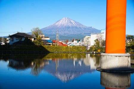晴れた日の富士山