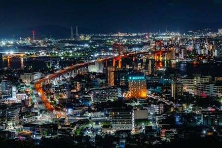 消灯後の若戸大橋