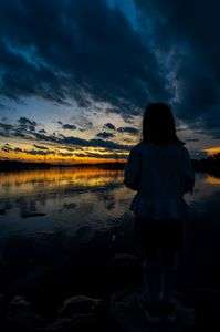 世界の果てを見つめて