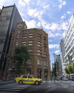 大阪　新旧ビル