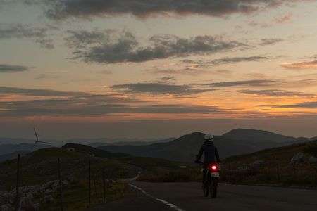 夕暮れの四国カルスト