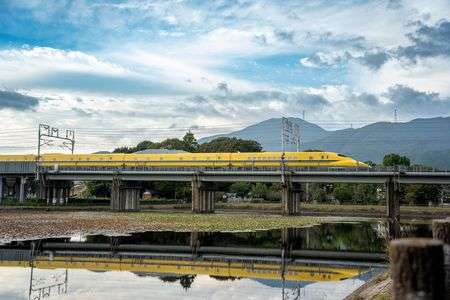 十九女池でドクターイエロー