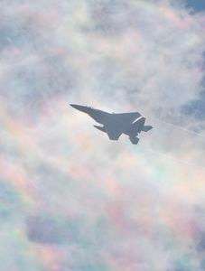 彩雲とF-15
