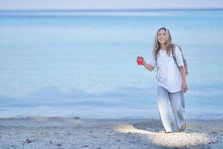 イダの浜とコカコーラ