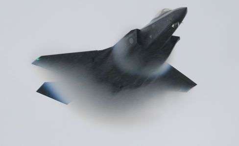 雨の中のベイパーコーン